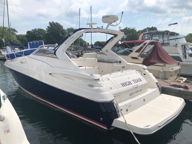 2005 Regal boat for sale, model of the boat is 3560 & Image # 1 of 2