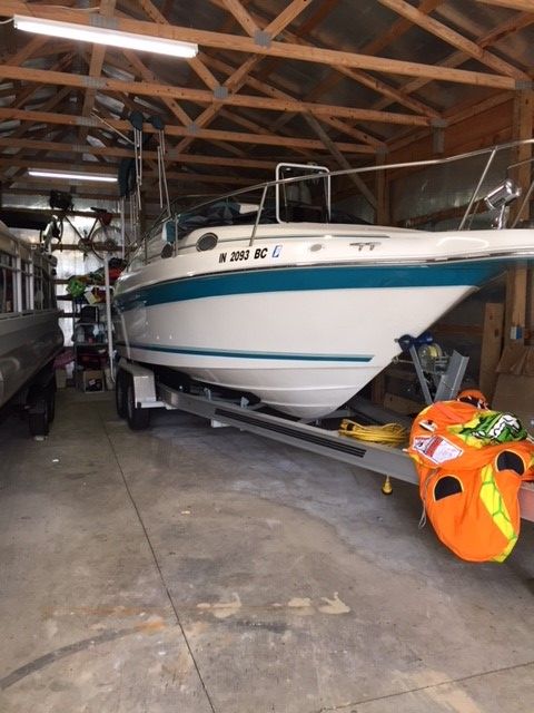 1995 Sea Ray boat for sale, model of the boat is 250 SUNDANCER & Image # 2 of 2