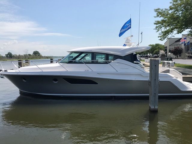 2019 Tiara Yachts boat for sale, model of the boat is 44 & Image # 2 of 2