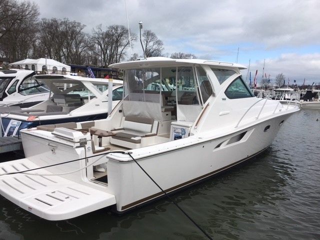 2018 Tiara Yachts boat for sale, model of the boat is 39 & Image # 1 of 2