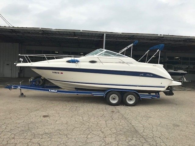 1995 Sea Ray boat for sale, model of the boat is 250 SUNDANCER & Image # 1 of 2