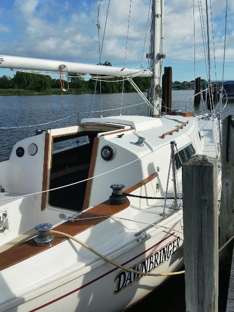 1974 Pearson boat for sale, model of the boat is 30 & Image # 2 of 2
