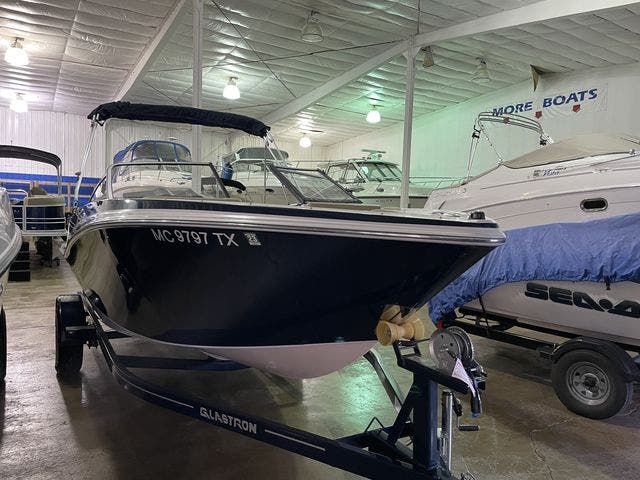 2017 Glastron boat for sale, model of the boat is 207 GT & Image # 1 of 11