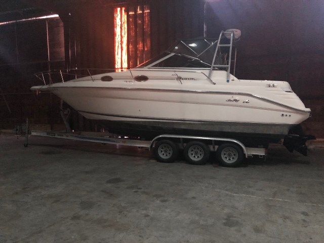 1994 Sea Ray boat for sale, model of the boat is 270 SUNDANCER & Image # 1 of 2