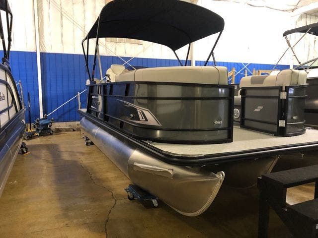 2021 Starcraft boat for sale, model of the boat is EXS1TT & Image # 1 of 13