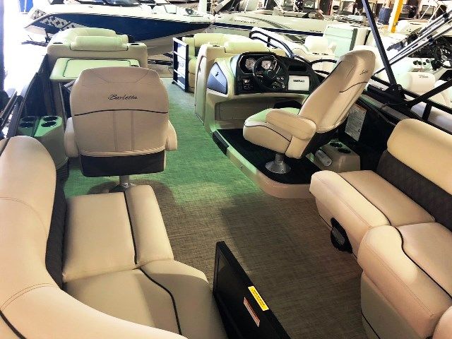 2019 Barletta boat for sale, model of the boat is L21QC & Image # 2 of 2