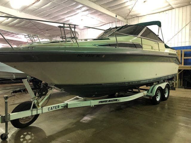 1988 Sea Ray boat for sale, model of the boat is 250 SORRENTO & Image # 1 of 18