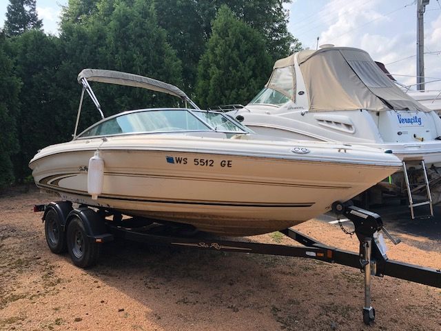 2001 Sea Ray boat for sale, model of the boat is 190BR & Image # 2 of 2