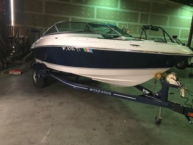 2011 Four Winns boat for sale, model of the boat is 190 LE & Image # 2 of 2