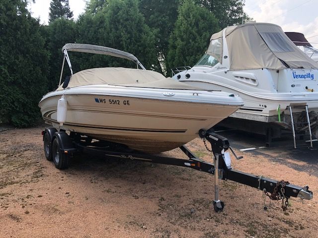 2001 Sea Ray boat for sale, model of the boat is 190BR & Image # 1 of 2