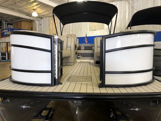 2021 Barletta boat for sale, model of the boat is L25UCTT & Image # 2 of 12