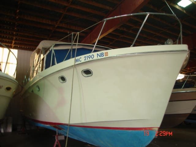 1963 Hatteras boat for sale, model of the boat is 34 AFT CABIN & Image # 1 of 10