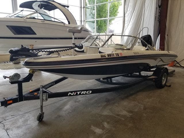 2010 Nitro boat for sale, model of the boat is 189 SPORT & Image # 2 of 15
