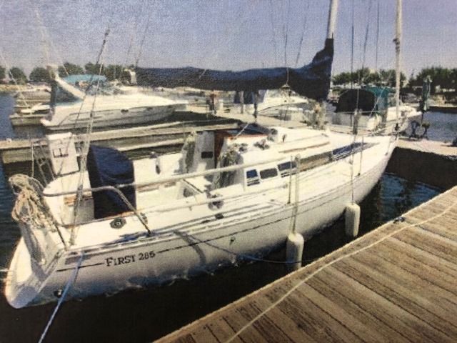 1988 Beneteau boat for sale, model of the boat is 285 FIRST & Image # 2 of 2