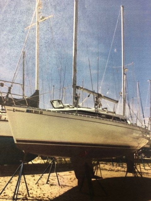 1988 Beneteau boat for sale, model of the boat is 285 FIRST & Image # 1 of 2