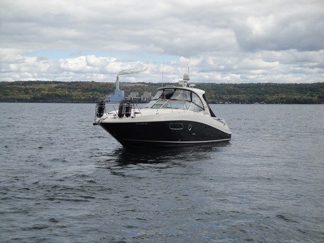 2008 Sea Ray boat for sale, model of the boat is 350 SUNDANCER & Image # 2 of 2
