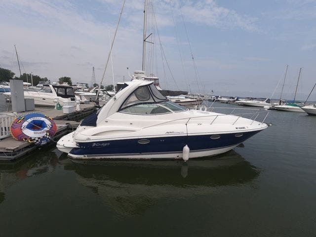 2005 Cruisers Yachts boat for sale, model of the boat is 300EXPRESS & Image # 2 of 25