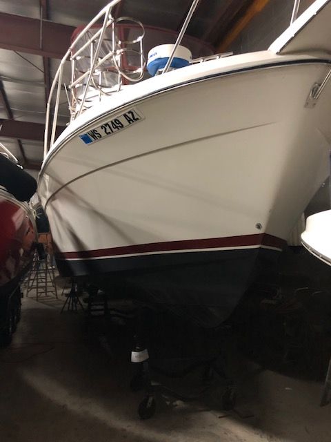 1986 Carver boat for sale, model of the boat is 2827 VOYAGER & Image # 1 of 2