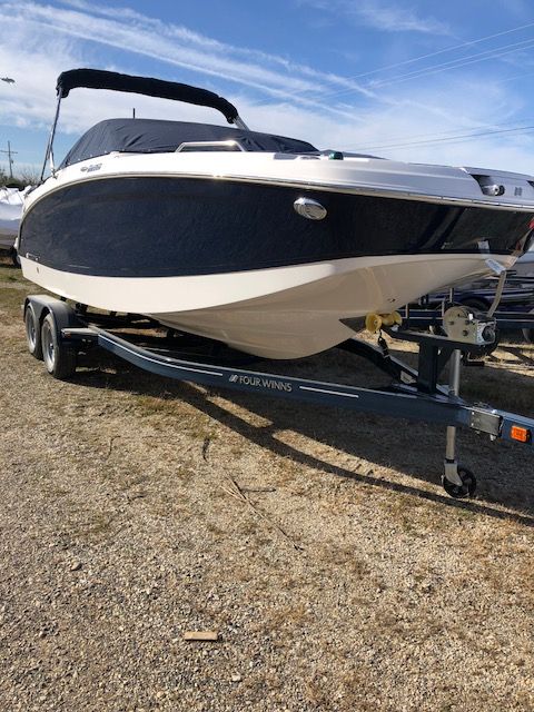 2019 Four Winns boat for sale, model of the boat is 220HD & Image # 1 of 2