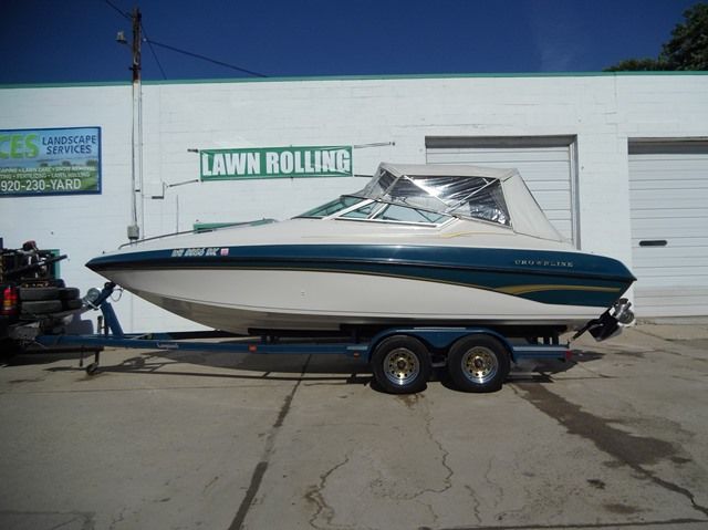 1997 Crownline boat for sale, model of the boat is 225CCR & Image # 1 of 2