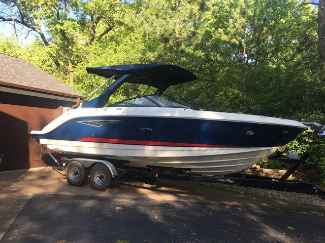 2016 Sea Ray boat for sale, model of the boat is 250 SLX & Image # 1 of 2