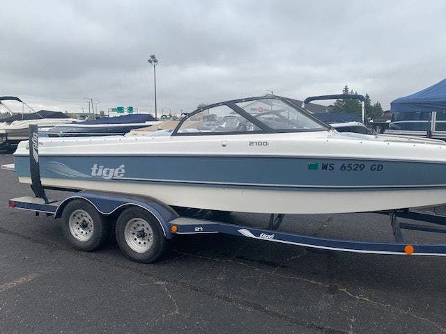 2000 Tige boat for sale, model of the boat is 2100 I & Image # 1 of 10