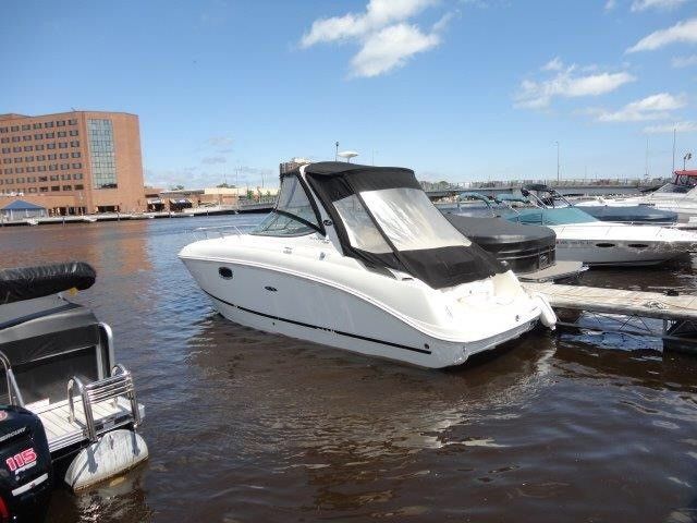 2010 Sea Ray boat for sale, model of the boat is 260 SUNDANCER & Image # 1 of 2