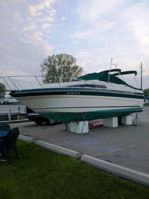1988 Sea Ray boat for sale, model of the boat is 268 SUNDANCER & Image # 1 of 2