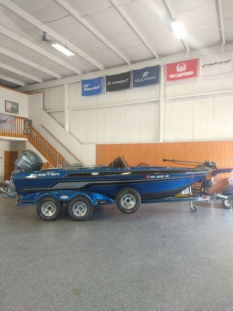 2010 Skeeter boat for sale, model of the boat is WX1900 & Image # 2 of 13
