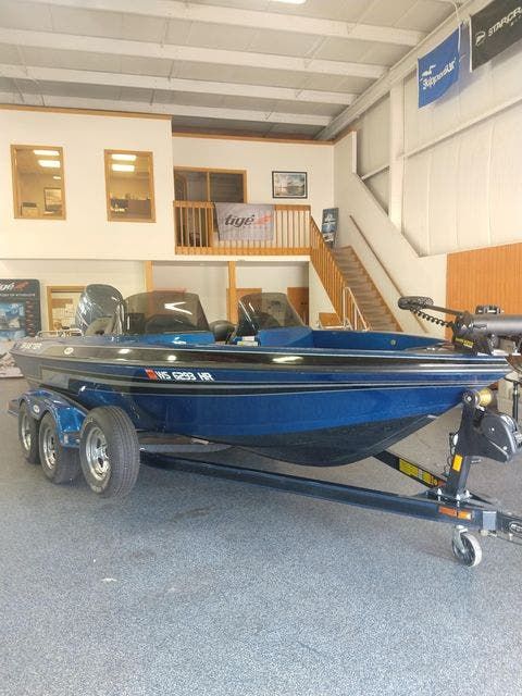 2010 Skeeter boat for sale, model of the boat is WX1900 & Image # 1 of 13