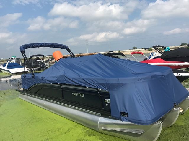 2018 Harris boat for sale, model of the boat is 240SUNLINERCWDH & Image # 1 of 2