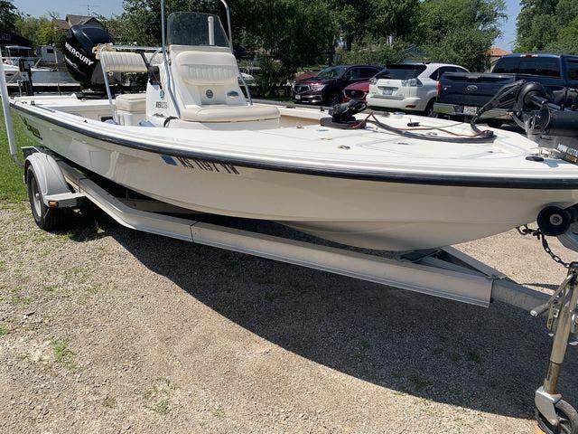 2013 Mako boat for sale, model of the boat is 18LTS & Image # 1 of 9