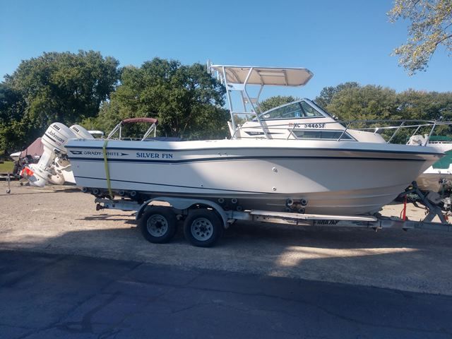 1992 Grady-White boat for sale, model of the boat is 246G EXPLORER & Image # 1 of 2