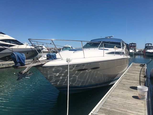 1986 Sea Ray boat for sale, model of the boat is 390 EC & Image # 2 of 2