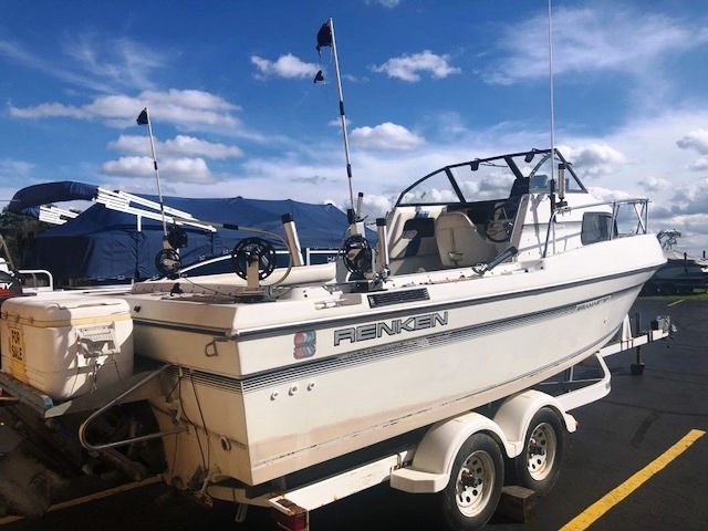 1990 Renken boat for sale, model of the boat is 2288WASEAMASTER & Image # 2 of 2