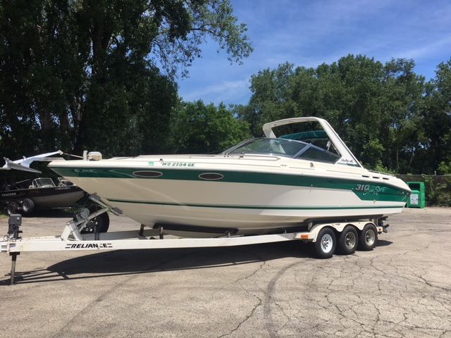 1993 Sea Ray boat for sale, model of the boat is 310SS & Image # 2 of 2