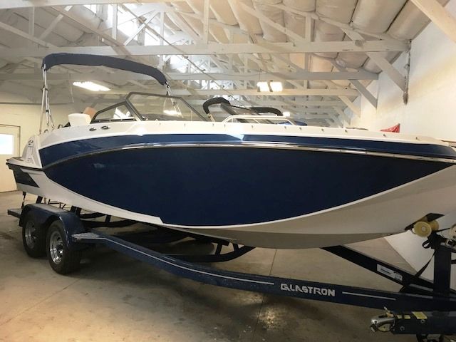 2018 Glastron boat for sale, model of the boat is 225GTDWI & Image # 1 of 2
