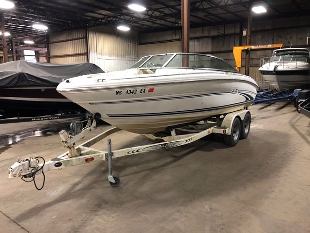 2000 Sea Ray boat for sale, model of the boat is 190 & Image # 1 of 2
