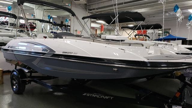 2022 Starcraft boat for sale, model of the boat is 221STARSTEP/EIO & Image # 1 of 8