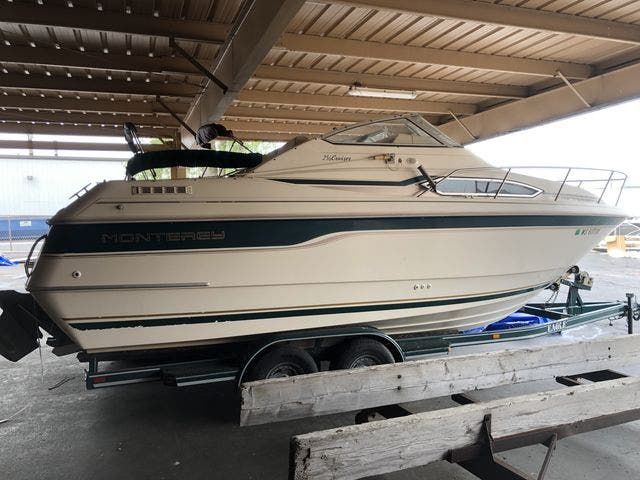 1996 Monterey boat for sale, model of the boat is 256 CRUISER & Image # 1 of 13