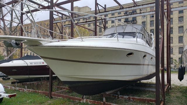 1998 Larson boat for sale, model of the boat is 310 CABRIO & Image # 1 of 19