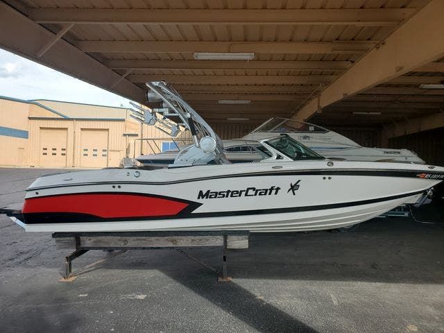 2016 Mastercraft boat for sale, model of the boat is X30 & Image # 1 of 8