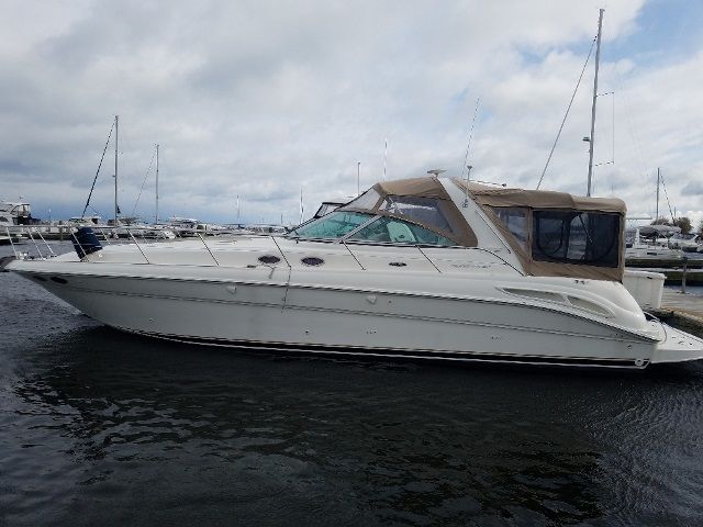 2000 Sea Ray boat for sale, model of the boat is 410 SUNDANCER & Image # 1 of 2