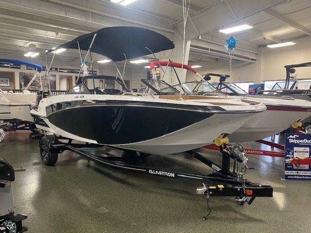 2022 Glastron boat for sale, model of the boat is 205GTD & Image # 1 of 12