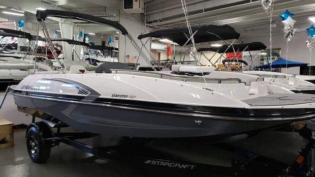 2022 Starcraft boat for sale, model of the boat is 221STARSTEP/IO & Image # 1 of 9