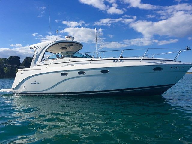 2009 Rinker boat for sale, model of the boat is 400 EXPRESS & Image # 1 of 2