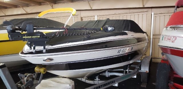 2010 Glastron boat for sale, model of the boat is 205 & Image # 1 of 2