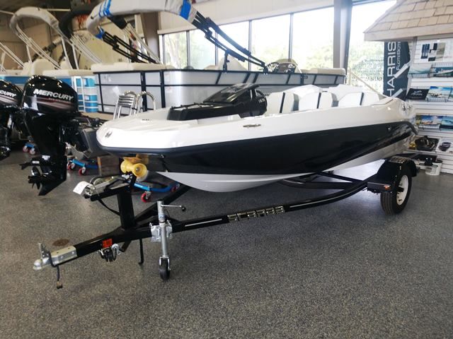2019 Scarab boat for sale, model of the boat is 165G & Image # 1 of 2