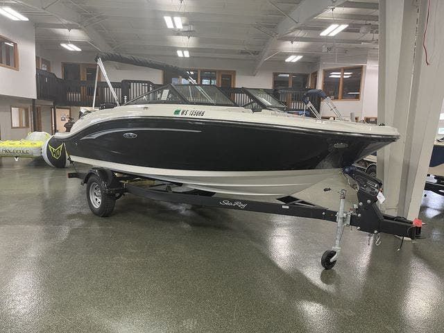 2021 Sea Ray boat for sale, model of the boat is 190 SPX & Image # 1 of 4