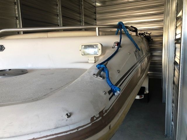 1999 Hurricane boat for sale, model of the boat is 201 FUNDECK & Image # 2 of 2